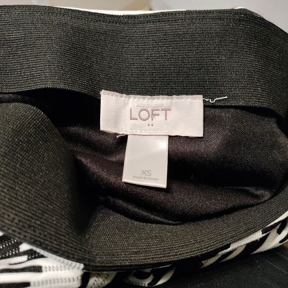 Stretch mini skirt - Picture 3 of 3